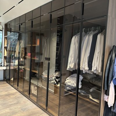 Cánh Kính Tủ Áo