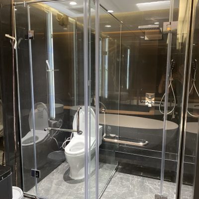 Vách Kính Tắm Thế Hệ Mới